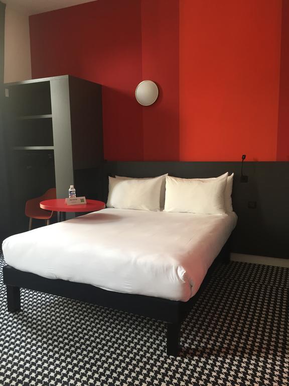 Ibis Styles Marseille Vieux Port Hotel Екстериор снимка